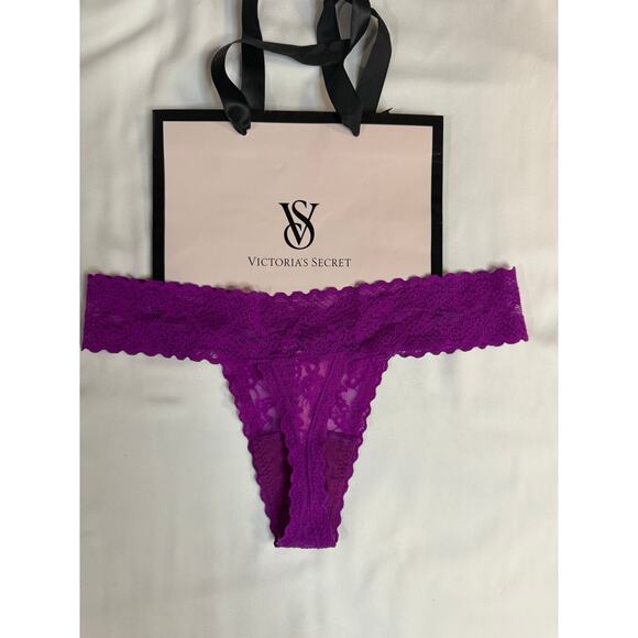 NWT Victoria’s Secret Vintage All Lace Cheeky Panty – Purple – Size XS – 2015 - Picture 2 of 4